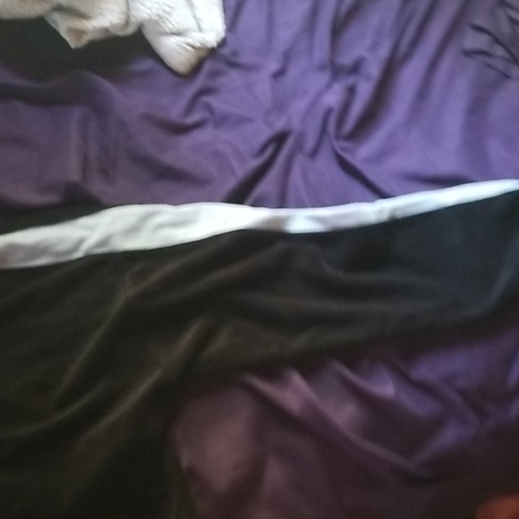 Forever 21 Longsleeve Very Soft Crop Hoodie - Picture 3 of 4